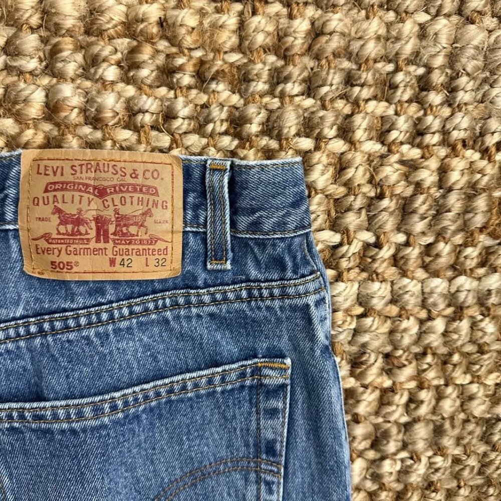 Vintage 505 Levi’s Men’s Jeans (42x32) 100% Cotton Red Label
